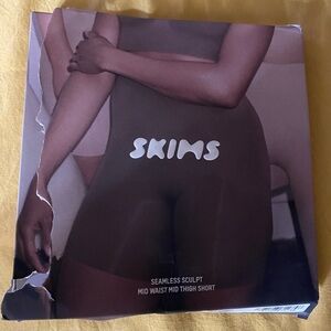 Skims Seamless Sculpt Mid Waist Shorts